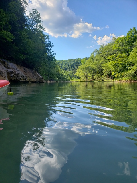 Ashley Bennett @abenntt cover picture