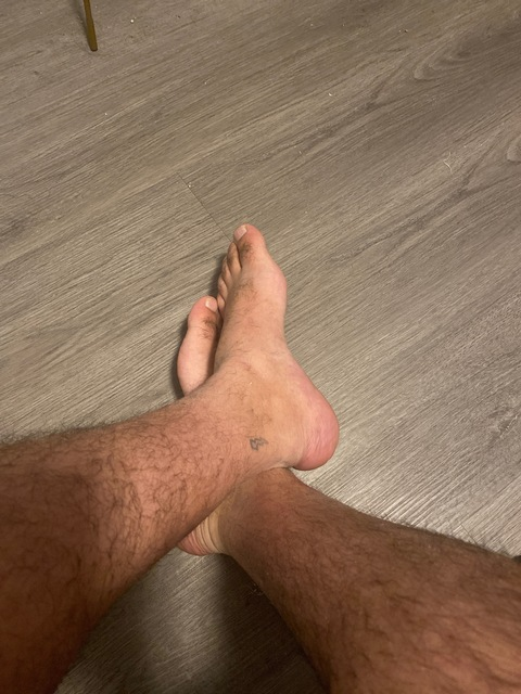 Abxxxb @aladinfeettoday cover picture