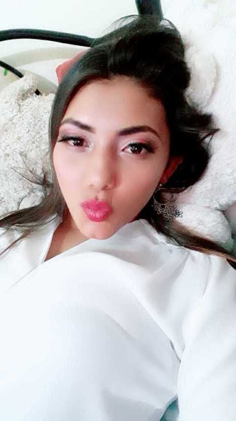 Alejandra Victoria @alejand89433566 cover picture