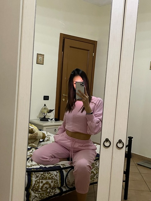 Alessandra Chiara @alessandrachiara cover picture