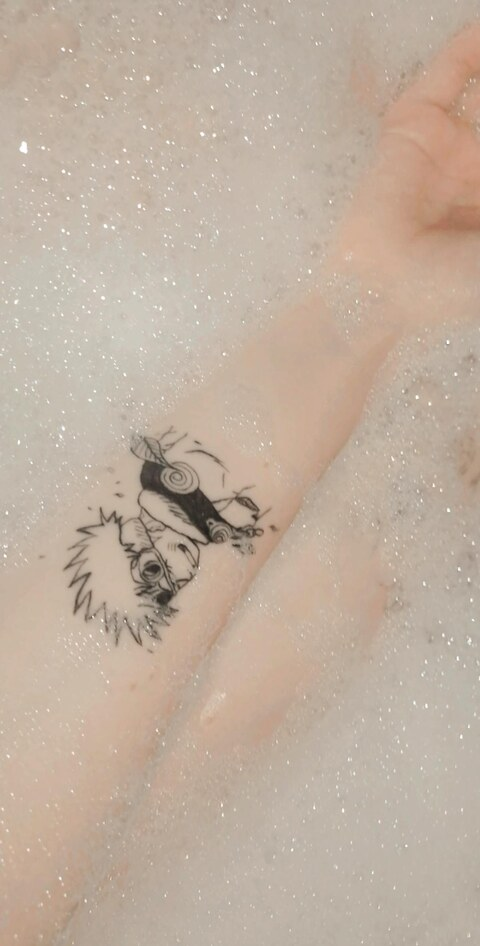 Red Yukine @alexis.m.uwu cover picture