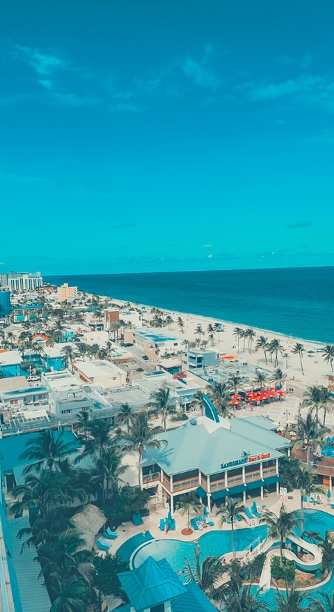 Alexis @alexisnicolexx cover picture