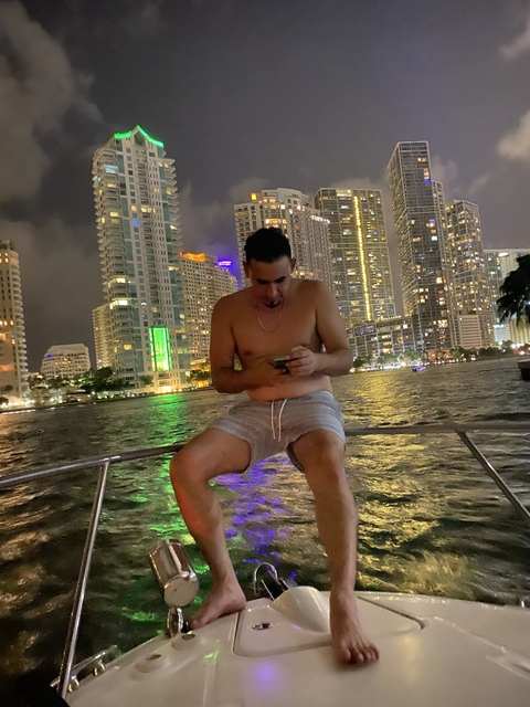 Alex Martinez @alexmart1020 cover picture