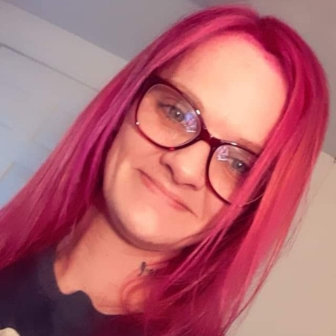 Alexandra Calhoun @allyecat89 cover picture