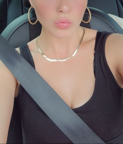 Loulou @allyourdesires24 cover picture