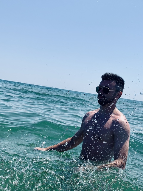 Alex Alex @alost cover picture