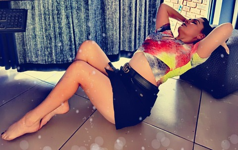 AlyG @alyssiagilmour cover picture