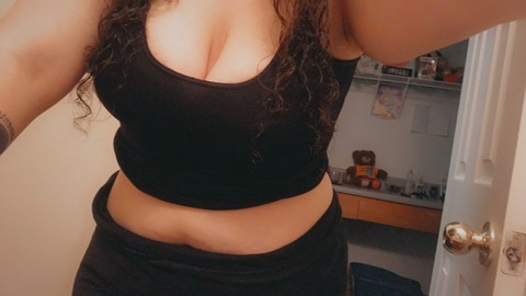 Angie @angeliccurves cover picture