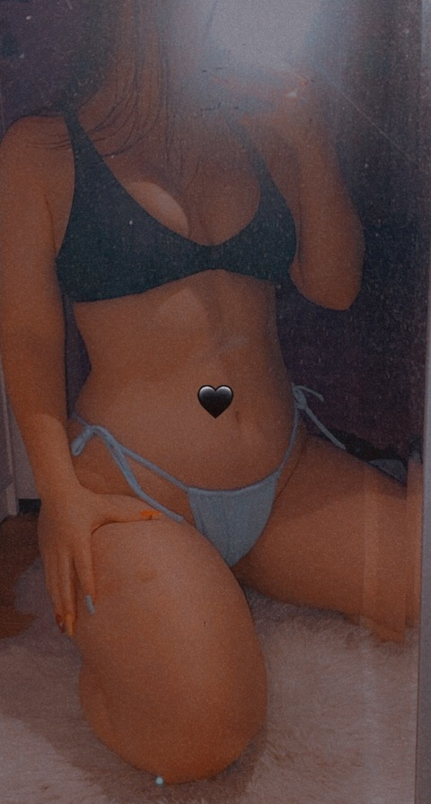 𝒜𝓃𝓃𝒶 𝐵𝒾𝒷𝒾𝑜𝓃𝑒 @annaoffizial cover picture