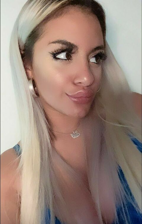 Antonella @antonellapane cover picture