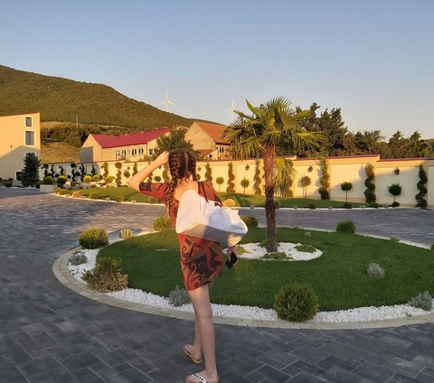 Aphrodite Iris @aphroditeiris16 cover picture