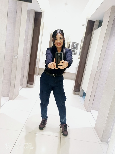 Mayerly Restrepo @april1990 cover picture