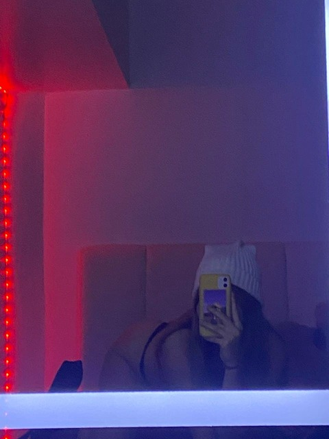 Arenita @arenitaa.m cover picture