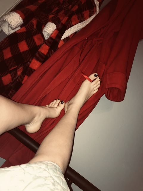 Ariel @arielunderthesea cover picture