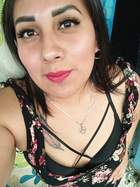 Ana Fernández @arii_baby94 cover picture