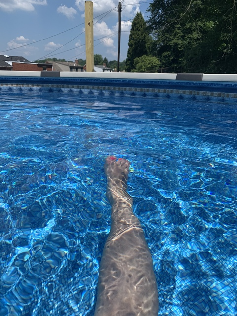 Ashley Jo @ashleyjo cover picture