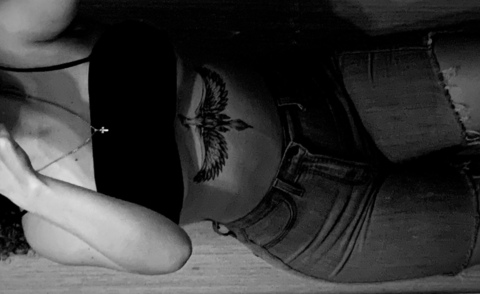 Astrid @astriid cover picture