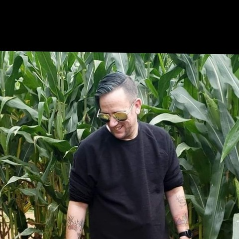 Aziah @aziahd cover picture