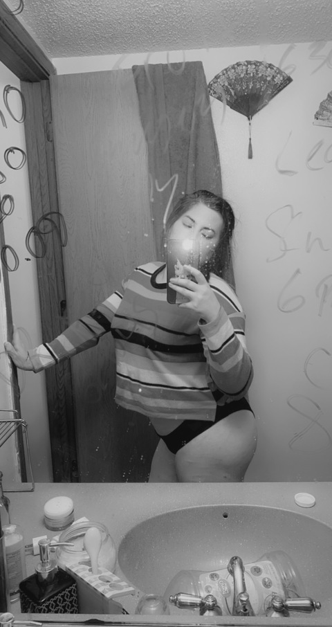 Newnew @babygirl2100 cover picture