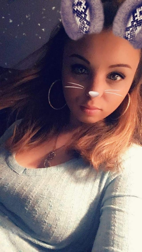 Victoria @babygirl2991 cover picture