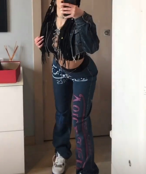 realest shawtyy @babykriss cover picture