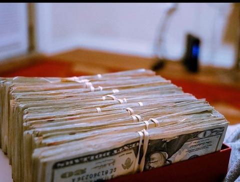 Figure4King @back2thestreets448 cover picture