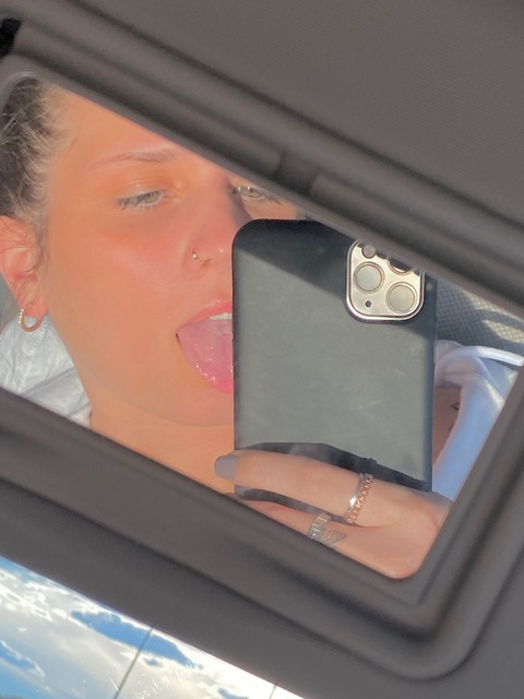 Madison Cortright @baddiemadieeee cover picture