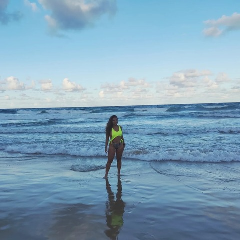 leidy beltran @badlady_sex cover picture