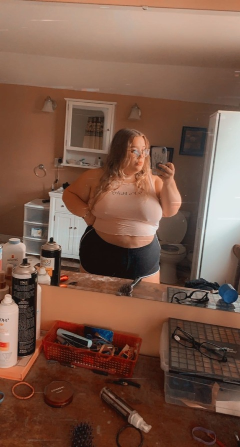 Bailey💋 @bailey1020 cover picture