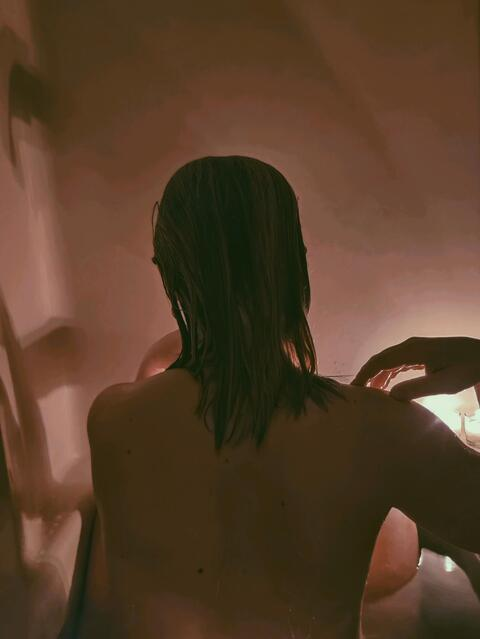 Bayley Ray @bayley cover picture