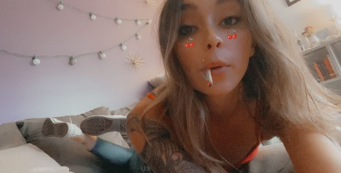 Nicki Bunting @beansybabe cover picture