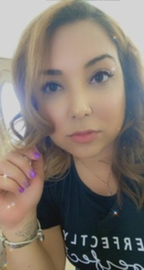 Nini A. @beba1102 cover picture