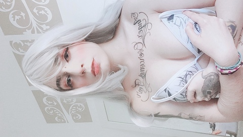 Bex @bexcullen cover picture