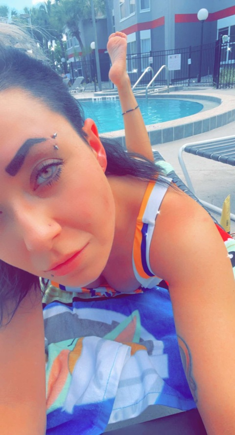 Chandra garozzo @beyflawless_of cover picture