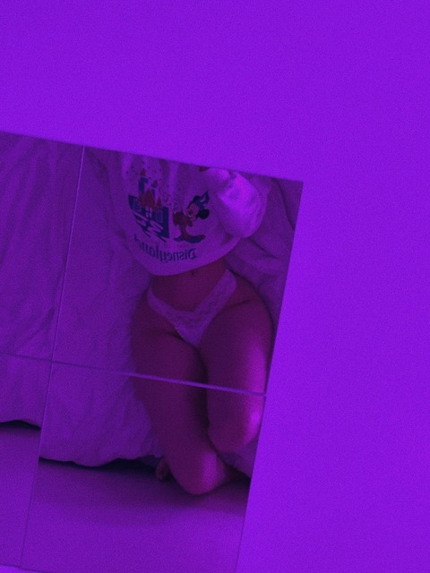 Miranda @bhadbabie cover picture