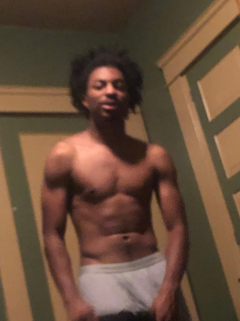 Thomas Fields @bigdicktom98 cover picture