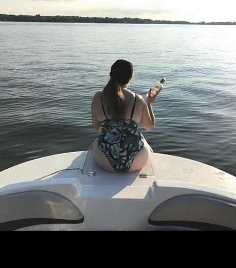 Kitty @bigtittyhippie48 cover picture