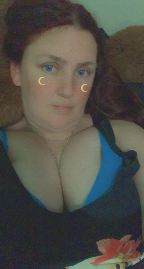 Linda Morrow @blackheartrose1985 cover picture