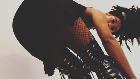 Lady Black Venus @blackvenusinfurs cover picture