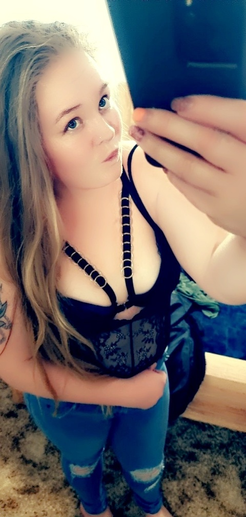 Sophie Jean @blondie.babe92 cover picture