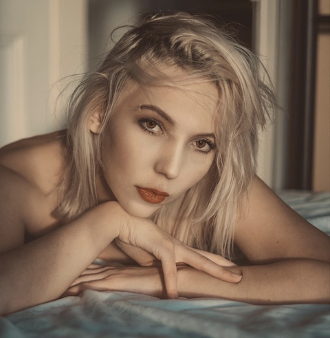 Bobbi castle @bobbi_model cover picture