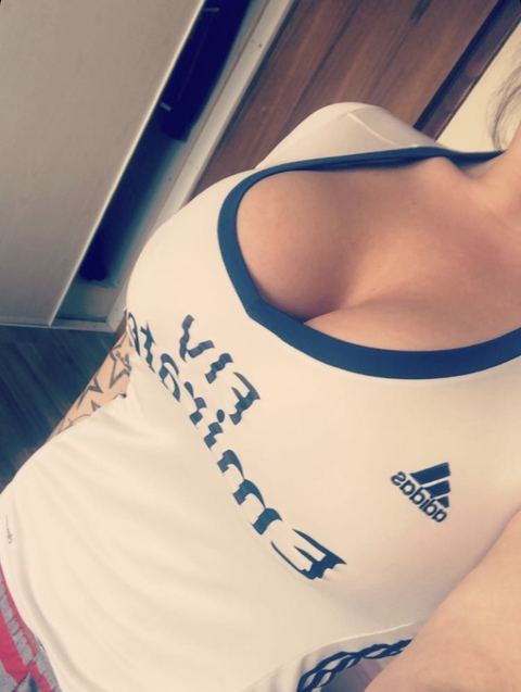 boobiemilf @boobiemilf cover picture