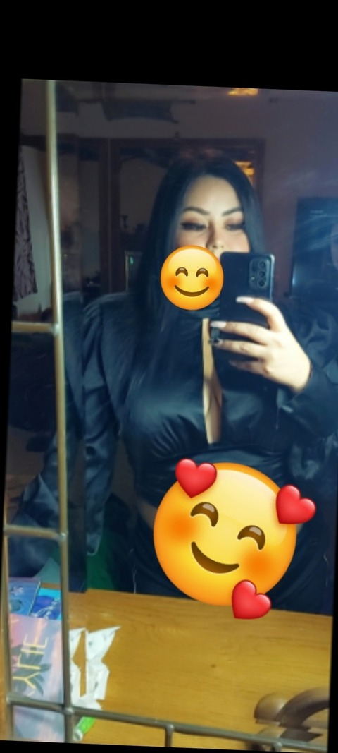 Brenda Frias @brendafrias cover picture