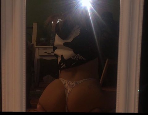 briannakelly @briannaklly cover picture