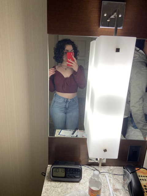 Bridget donahue @bridgetdani cover picture