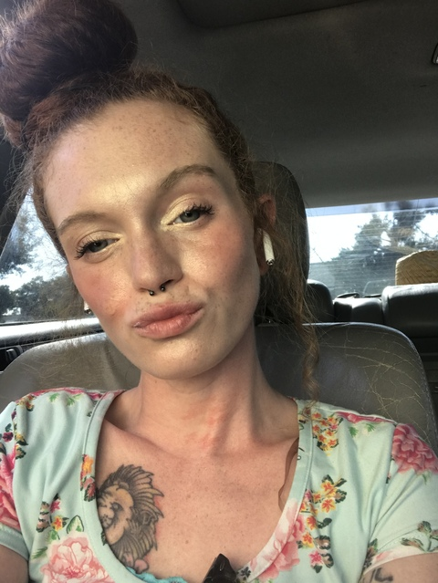 Brittany Baxley @brittanyleann cover picture