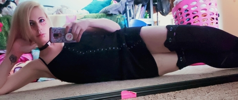 Tavi @bubbleteakitty cover picture