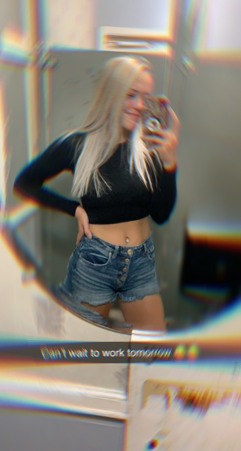 Mads @bunkerbitch cover picture