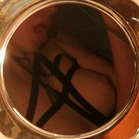 kitthey♡♡ @c3mslut cover picture