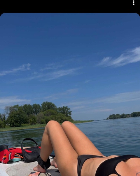 Camille Daoust @camdast cover picture